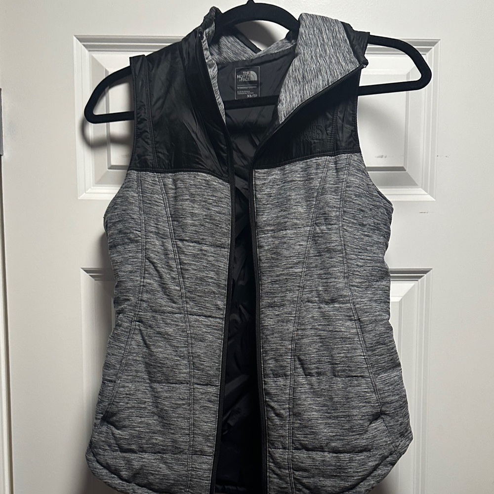 The North Face Women's Black and Gray Vest